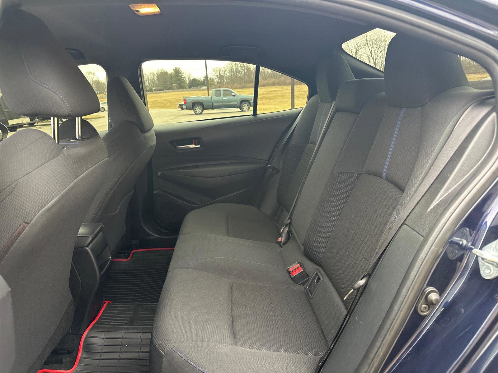 Used 2021 Toyota Corolla SE w/ Carpet Mat Package (TMS) image 16