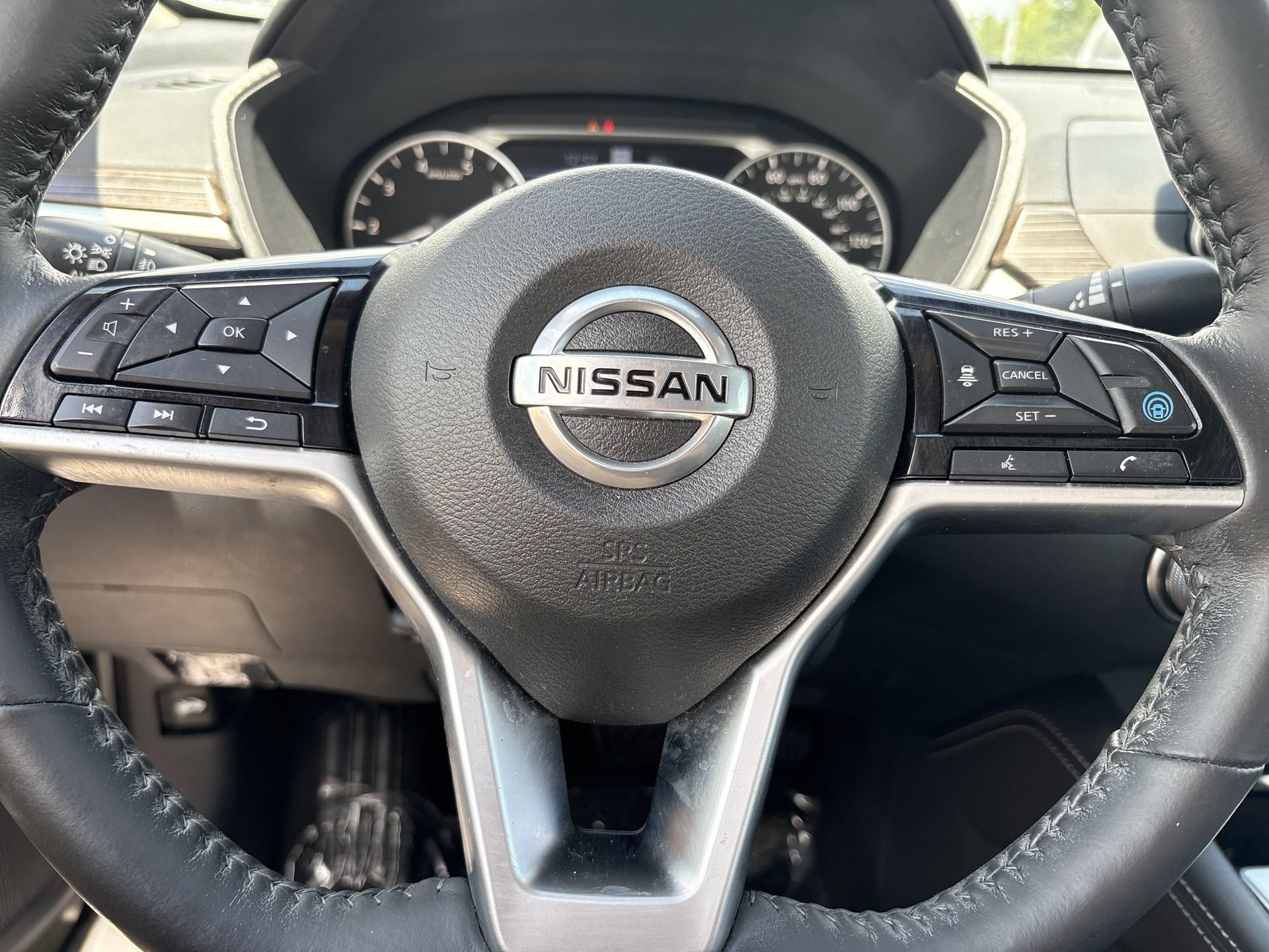 Used 2022 Nissan Altima 2.5 Platinum AWD/4WD image 13