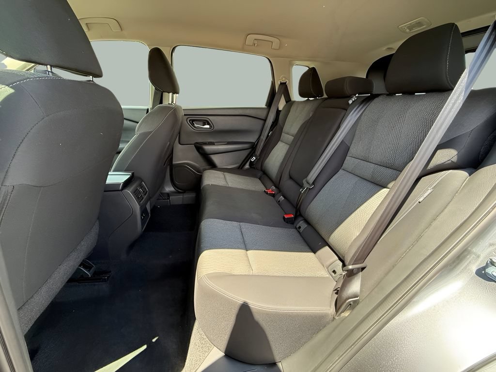 Used 2024 Nissan Rogue SV AWD/4WD image 18