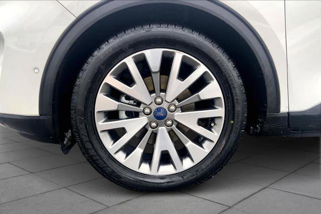 Certified 2021 Ford Escape Titanium image 10