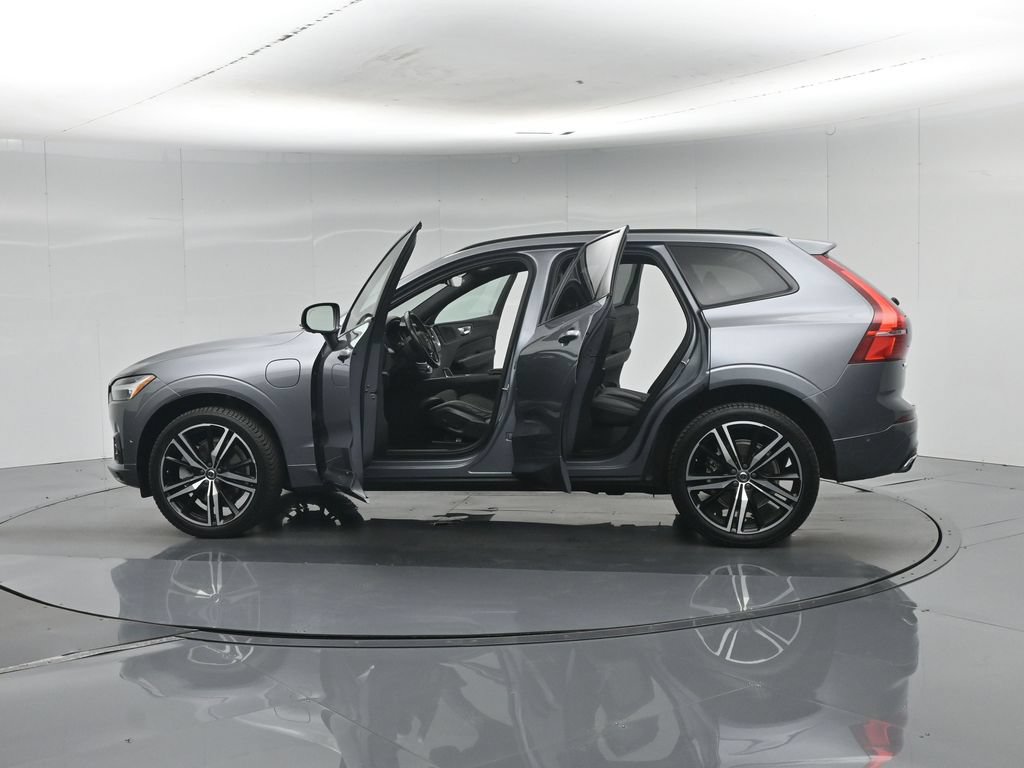 Used 2021 Volvo XC60 T8 R-Design w/ Advanced Package AWD/4WD image 39