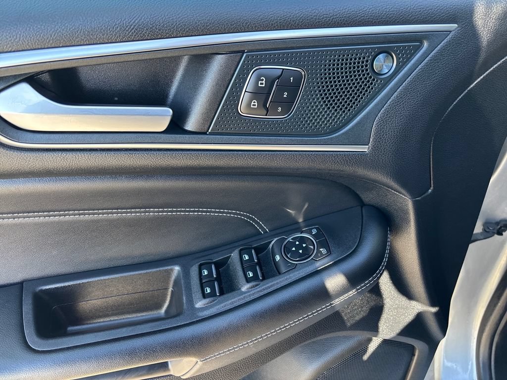 Certified 2024 Ford Edge Titanium AWD/4WD image 13