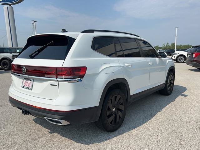 Used 2024 Volkswagen Atlas SE AWD/4WD image 7