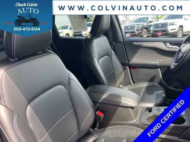 Certified 2025 Ford Escape Platinum AWD/4WD image 24