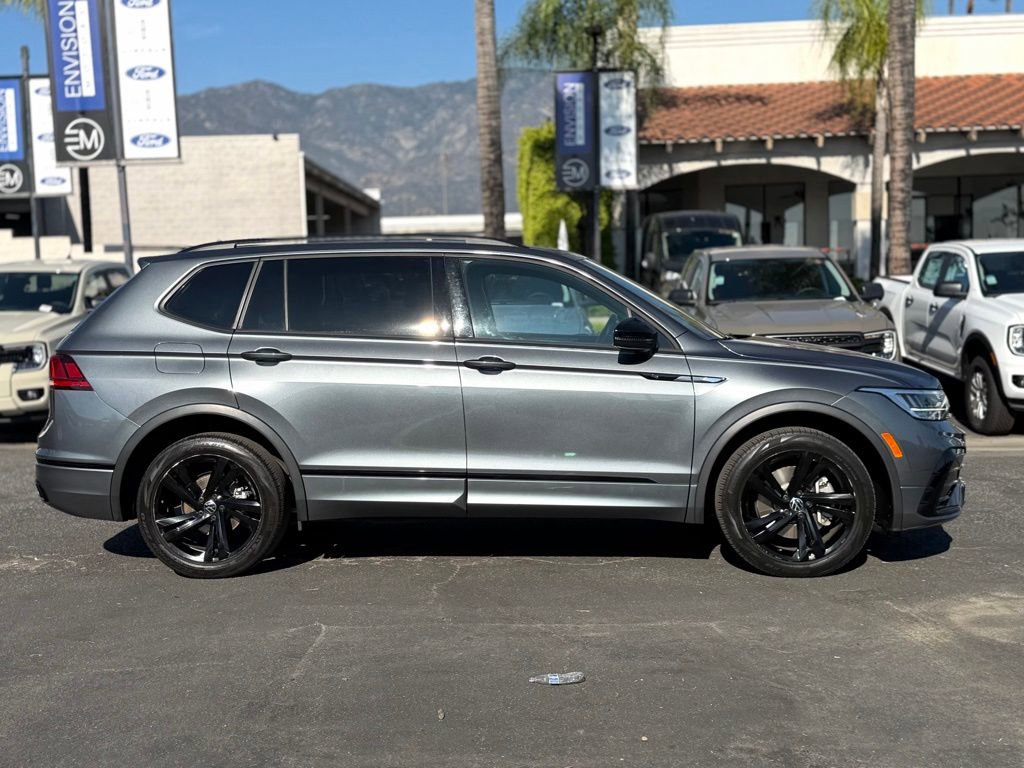 Used 2023 Volkswagen Tiguan SE R-Line image 9