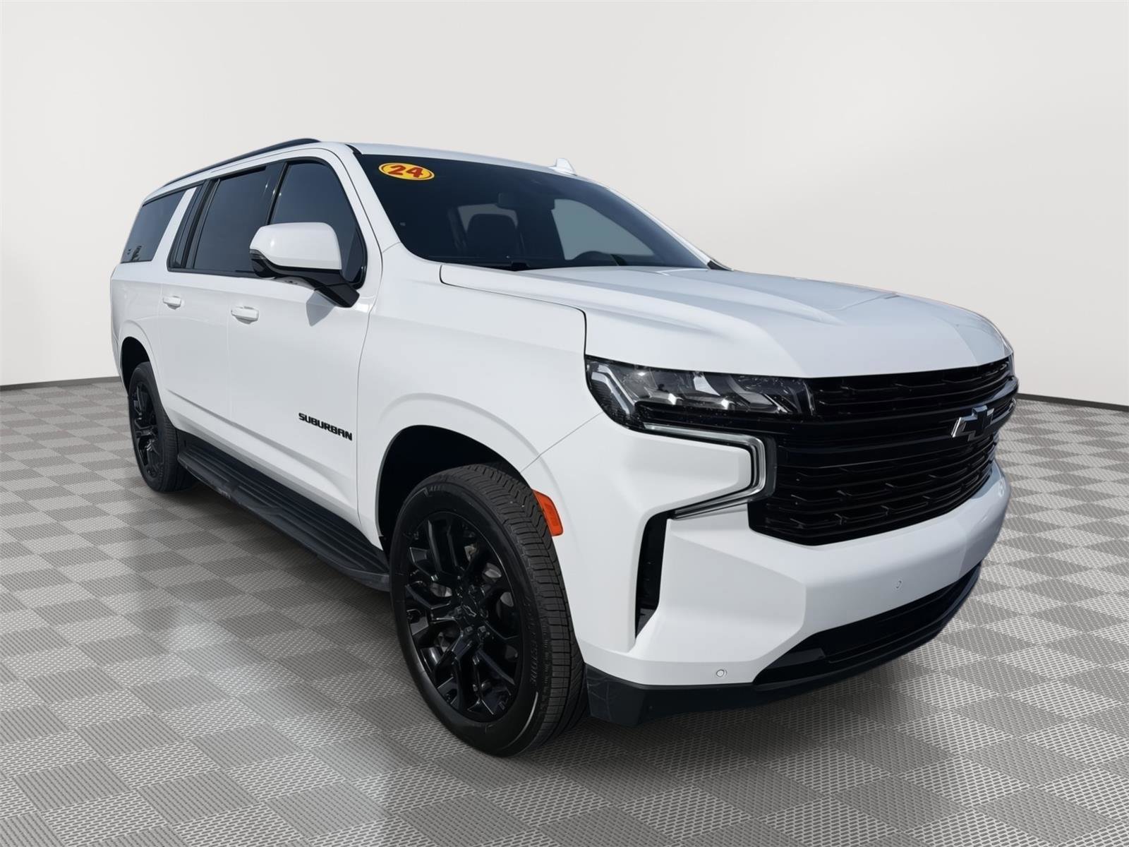 Used 2024 Chevrolet Suburban RST w/ Luxury Package image 7