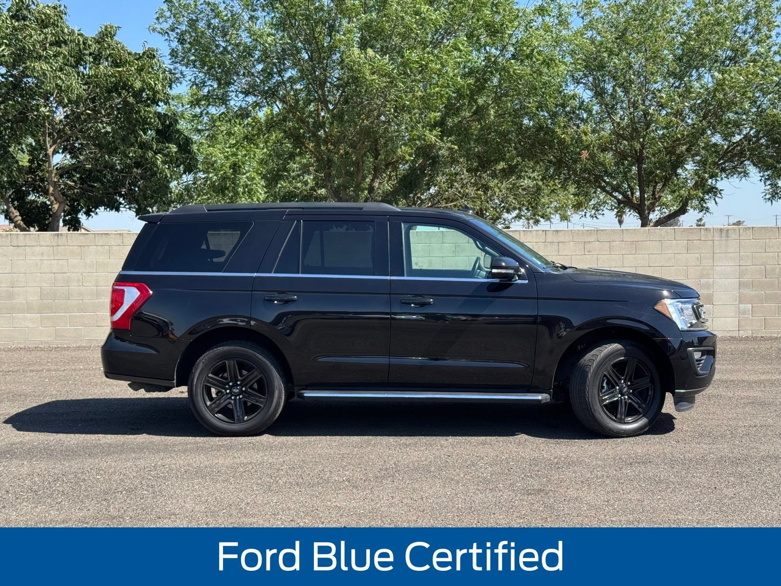 Certified 2021 Ford Expedition XLT AWD/4WD image 2