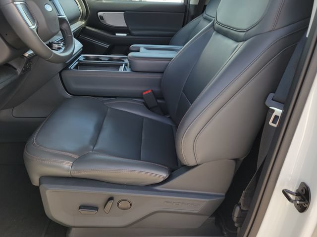Certified 2025 Ford Expedition Max Active AWD/4WD image 6