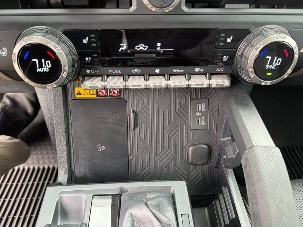 Used 2024 Toyota Tacoma Limited image 27