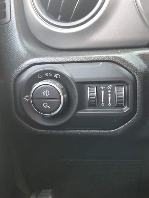 Used 2022 Jeep Gladiator Sport image 19