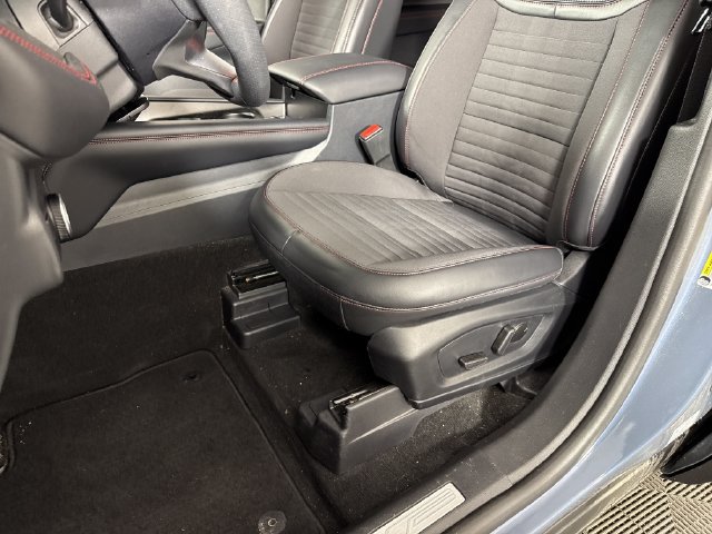 Certified 2025 Ford Explorer ST-Line w/ ST-Line Street Pack AWD/4WD image 15