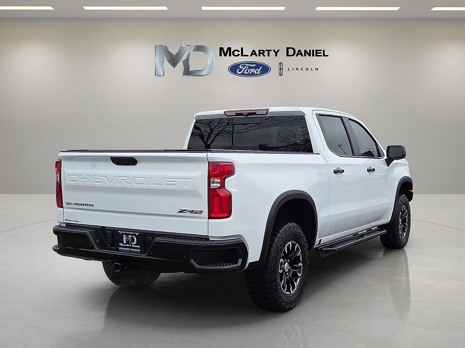 Used 2023 Chevrolet Silverado 1500 ZR2 image 5