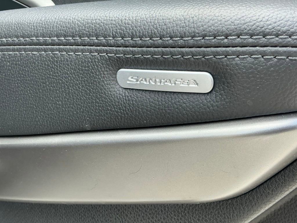 Used 2018 Hyundai Santa Fe Sport w/ 2.0T Ultimate Tech Package 05 FWD image 19