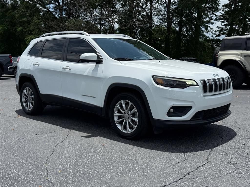 Used 2021 Jeep Cherokee Latitude Lux w/ Comfort/Convenience Group FWD image 2