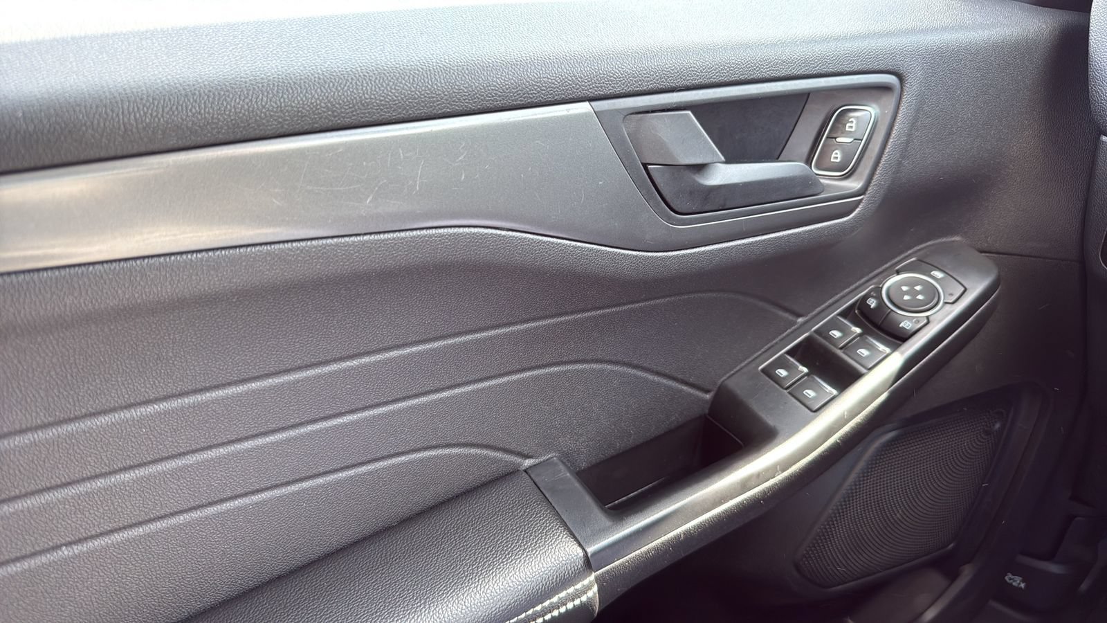 Certified 2025 Ford Escape Active FWD image 11