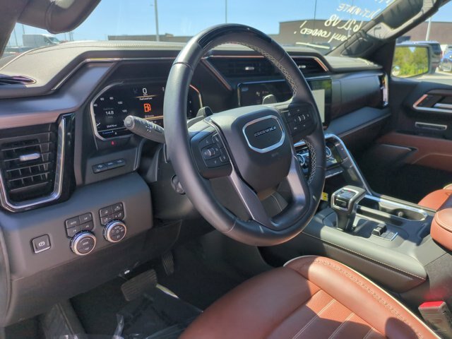 Used 2025 GMC Sierra 1500 Denali Ultimate AWD/4WD image 17