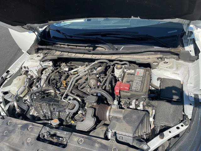 Used 2025 Nissan Altima 2.5 SV FWD image 17