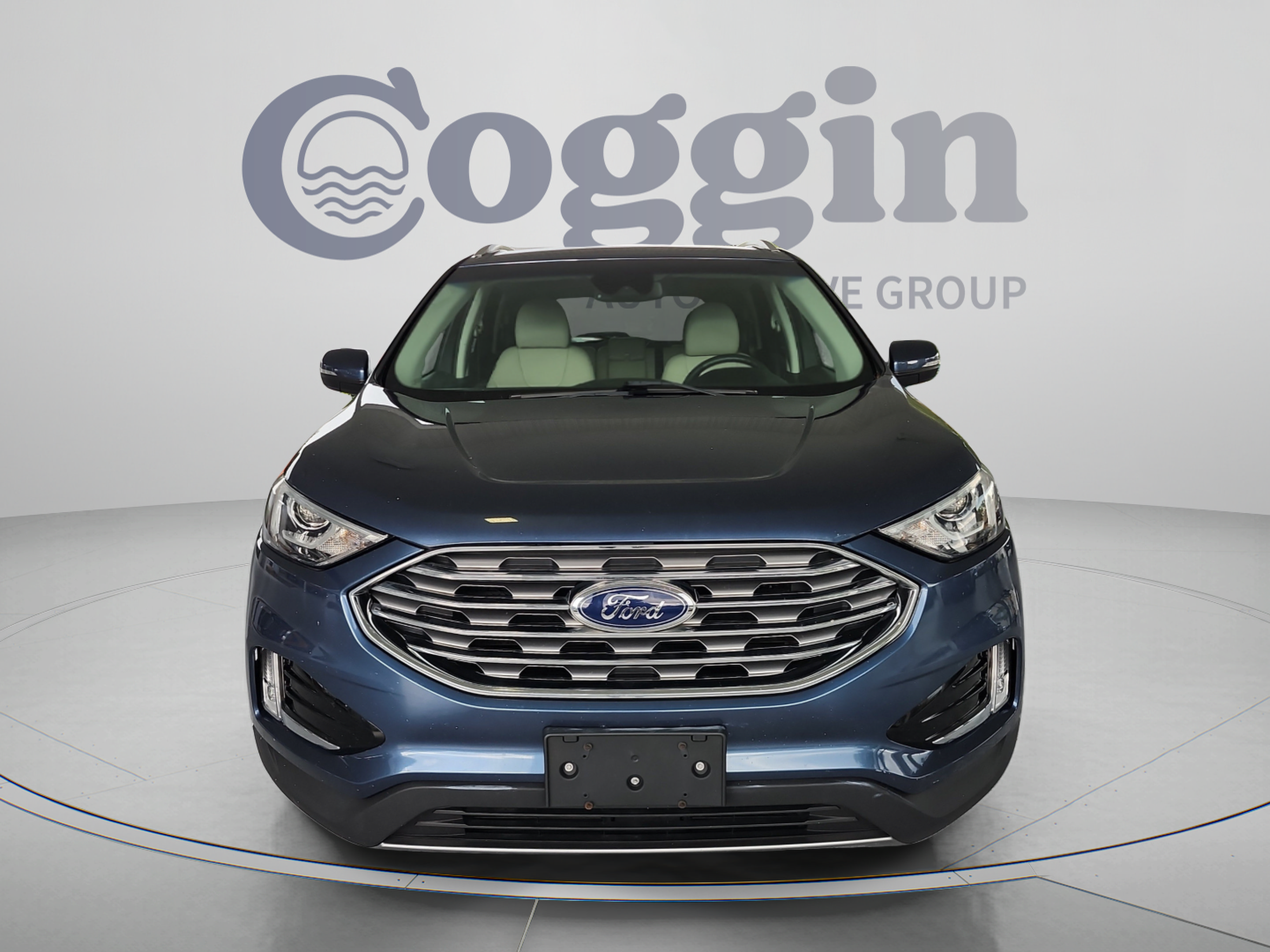 Certified 2019 Ford Edge Titanium w/ Cold Weather Package AWD/4WD image 8