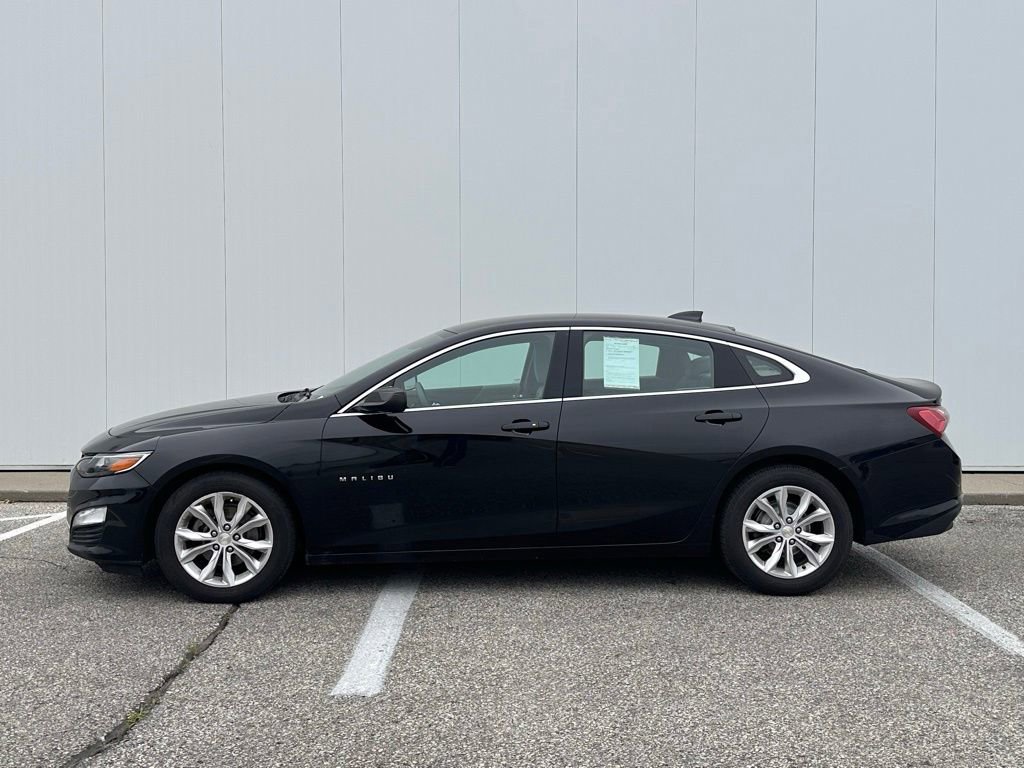 Used 2020 Chevrolet Malibu LT FWD image 2