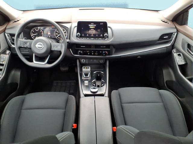 Used 2023 Nissan Rogue S image 17