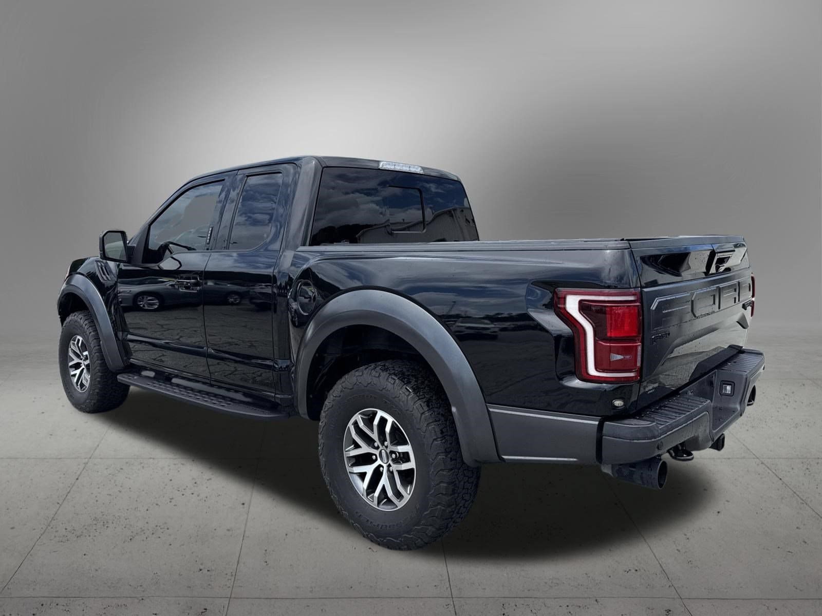 Certified 2018 Ford F150 Raptor w/ Equipment Group 802A Luxury AWD/4WD image 3