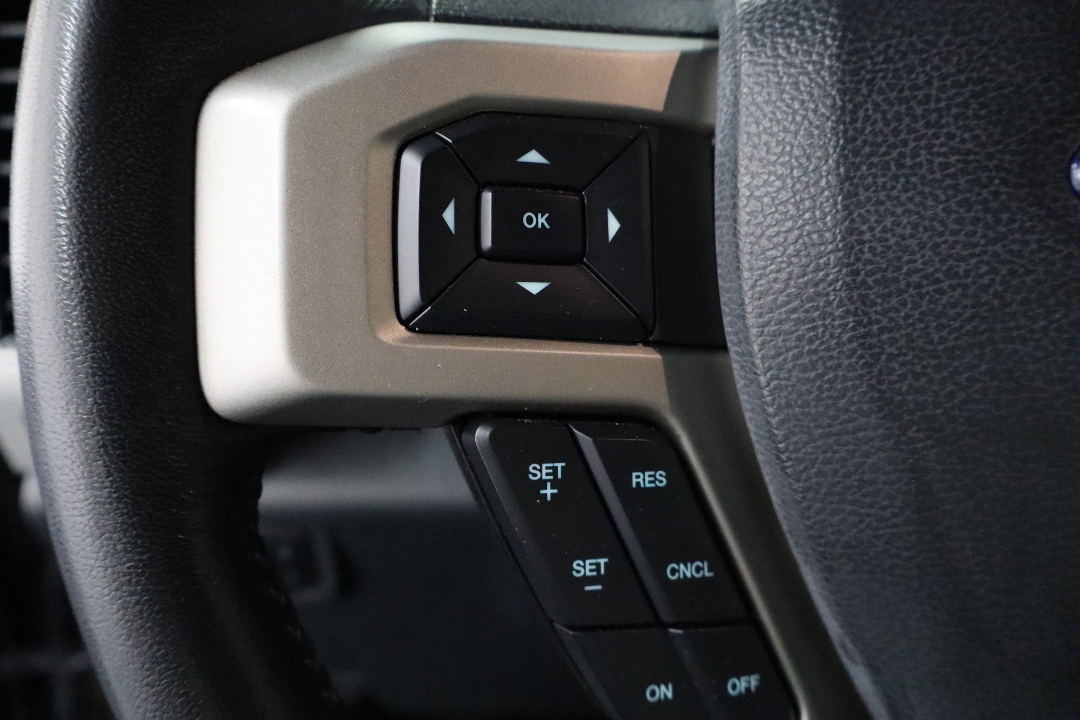 Certified 2022 Ford F250 Lariat w/ Lariat Value Package image 31