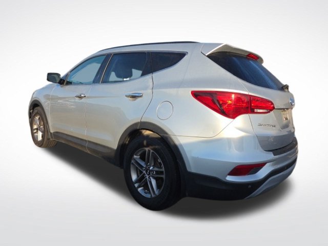 Used 2018 Hyundai Santa Fe Sport w/ 2.4L Tech Package 04 FWD image 7