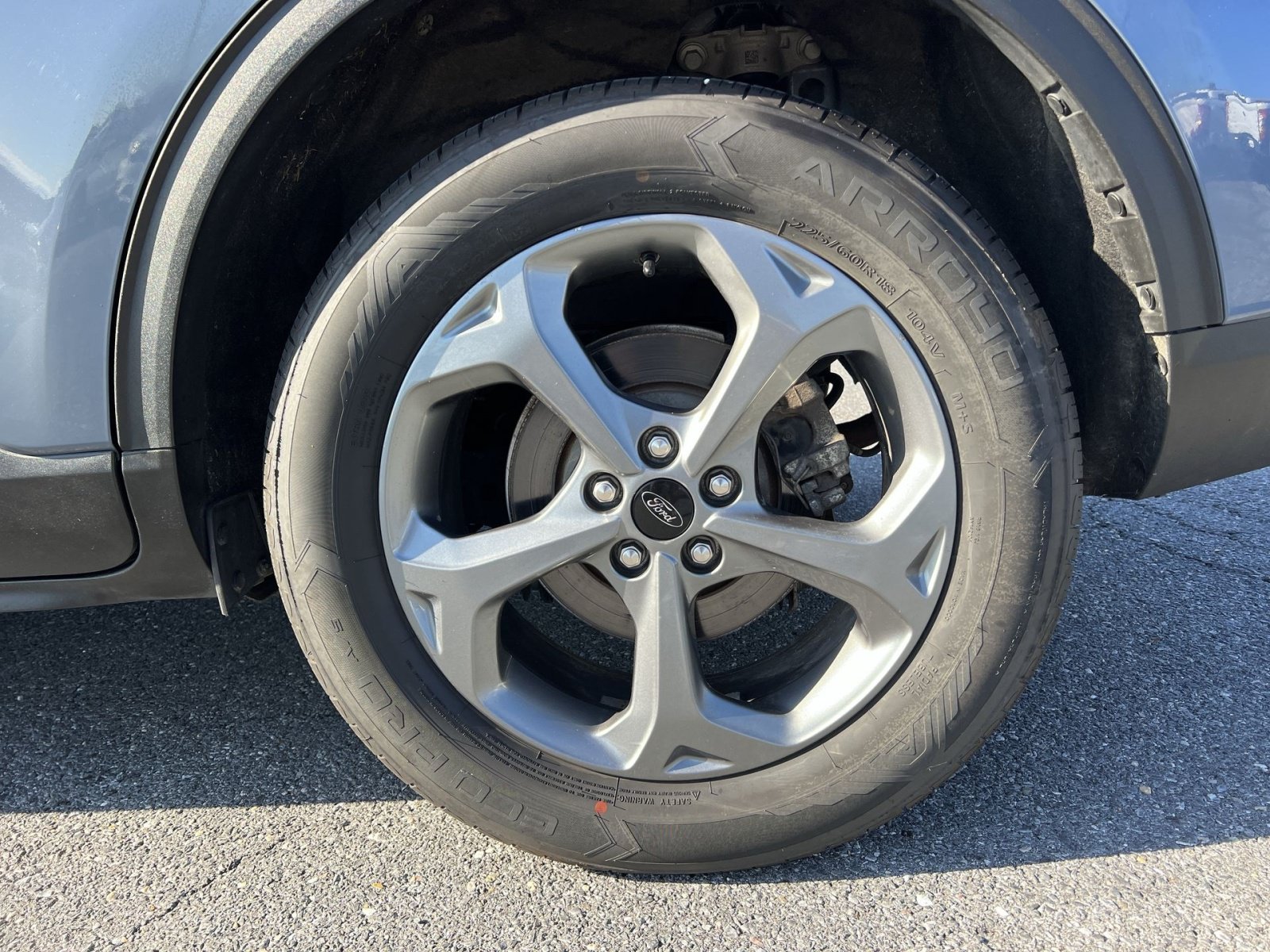 Certified 2025 Ford Escape ST-Line Select AWD/4WD image 12