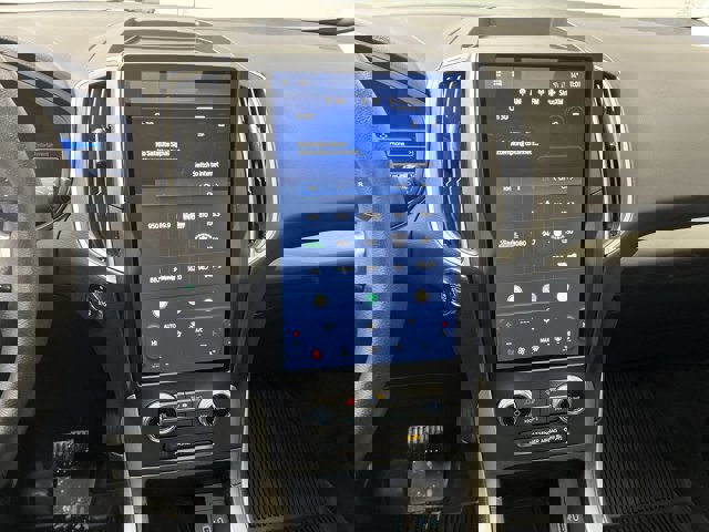 Certified 2024 Ford Edge SEL w/ Convenience Package image 20