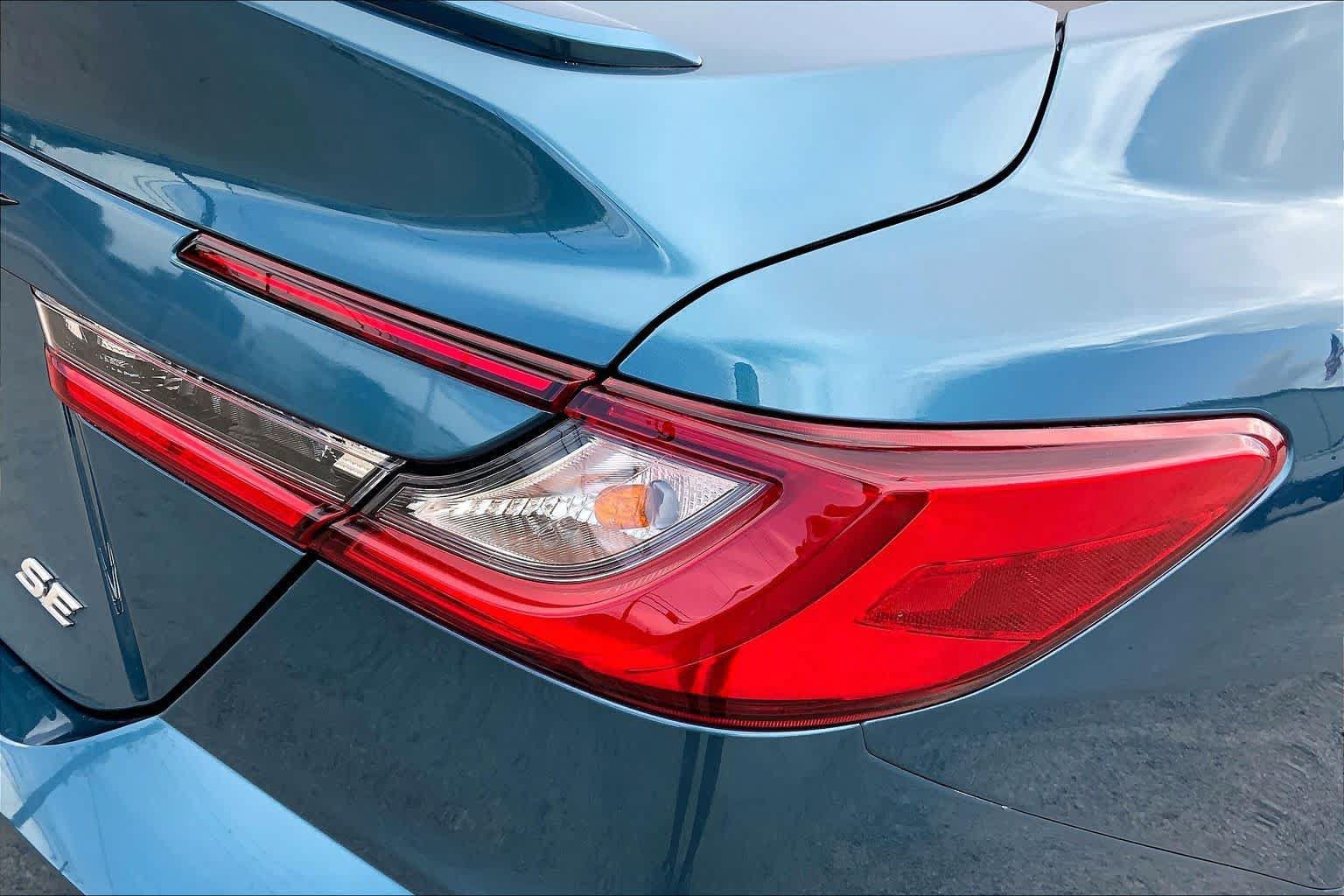 Used 2025 Toyota Camry SE FWD image 28