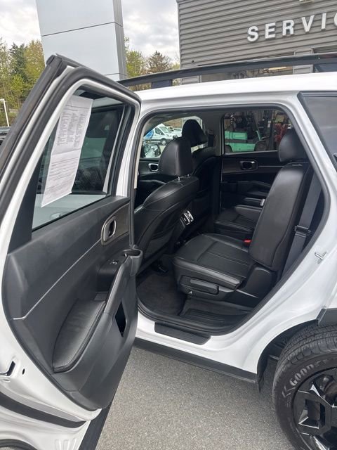 Used 2024 Kia Sorento X-Line EX AWD/4WD image 23