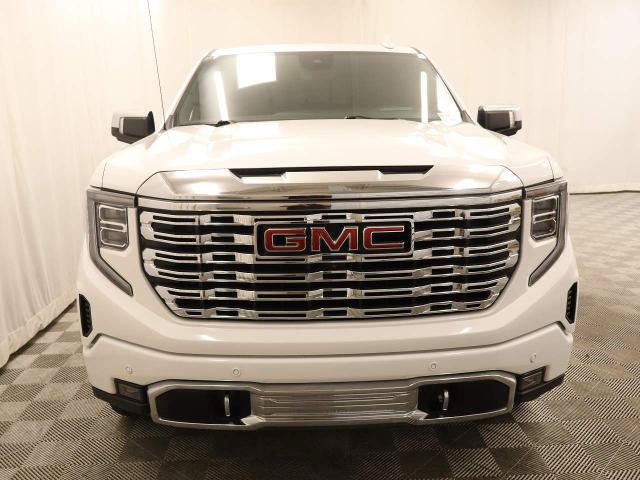 Used 2023 GMC Sierra 1500 Denali w/ Denali Reserve Package AWD/4WD image 11