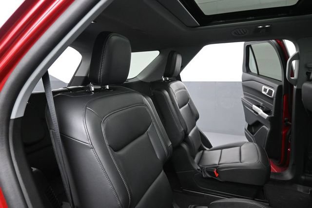 Certified 2024 Ford Explorer XLT AWD/4WD image 26