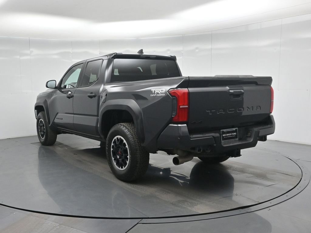 Used 2024 Toyota Tacoma TRD Off-Road image 15