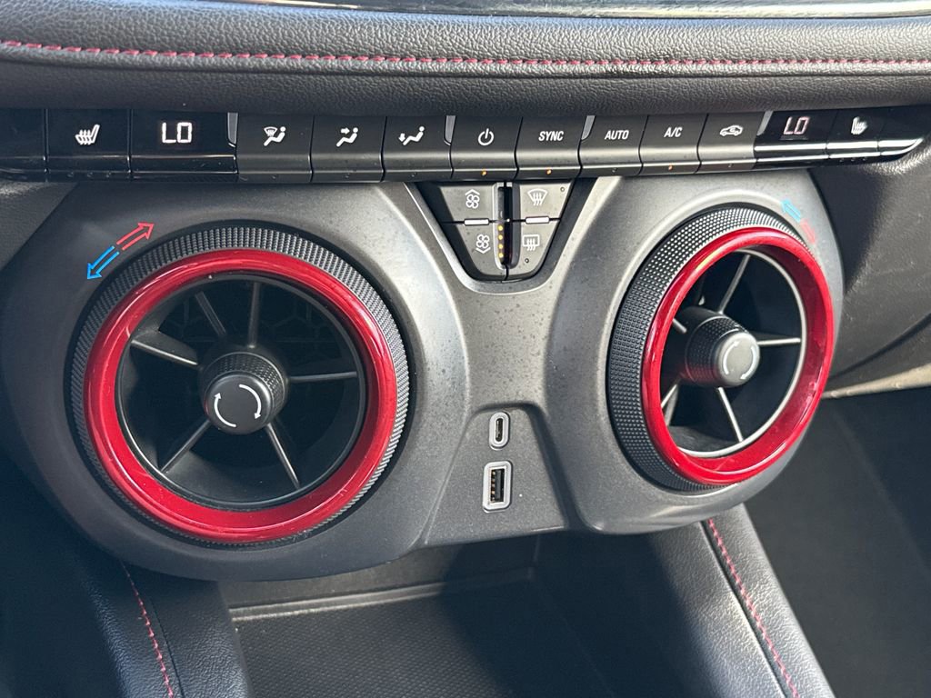 Used 2021 Chevrolet Blazer RS image 22