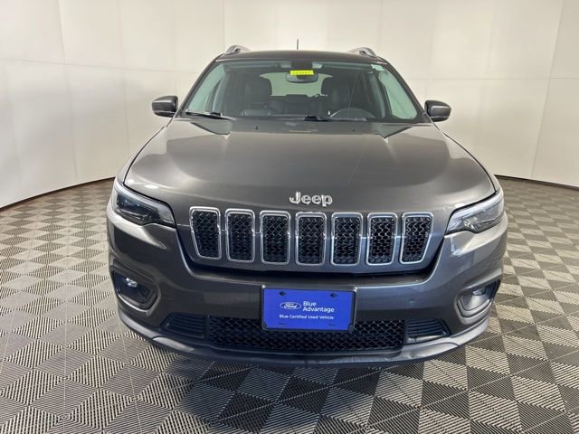 Used 2019 Jeep Cherokee Latitude Plus w/ Comfort/Convenience Group AWD/4WD image 2