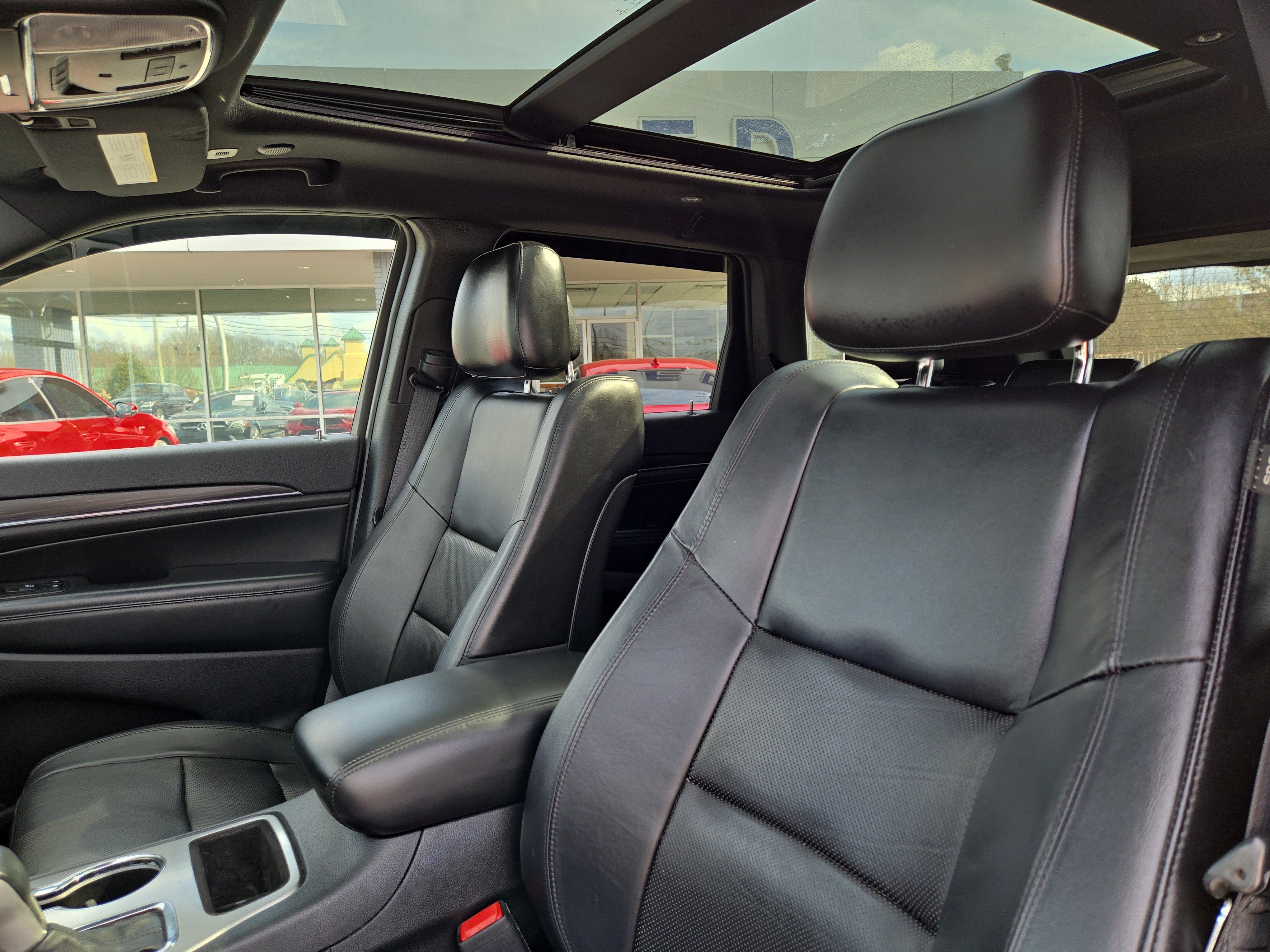 Used 2019 Jeep Grand Cherokee Limited w/ Luxury Group II image 23