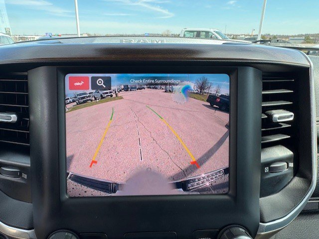 Used 2022 RAM 1500 Laramie AWD/4WD image 18