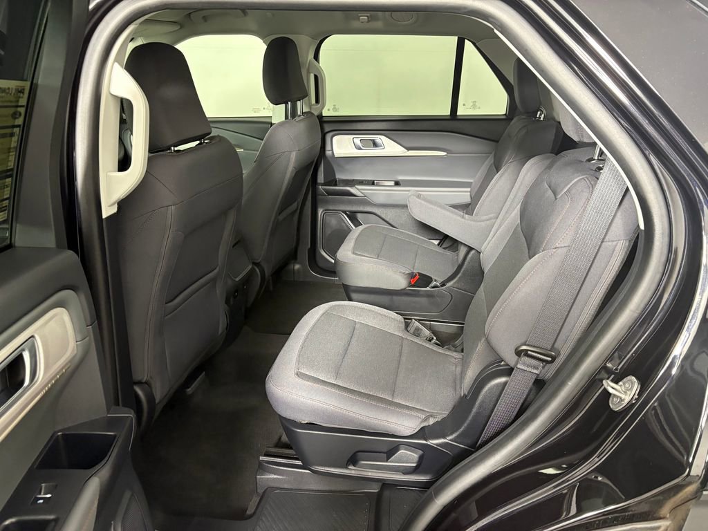 Certified 2025 Ford Explorer Active AWD/4WD image 29