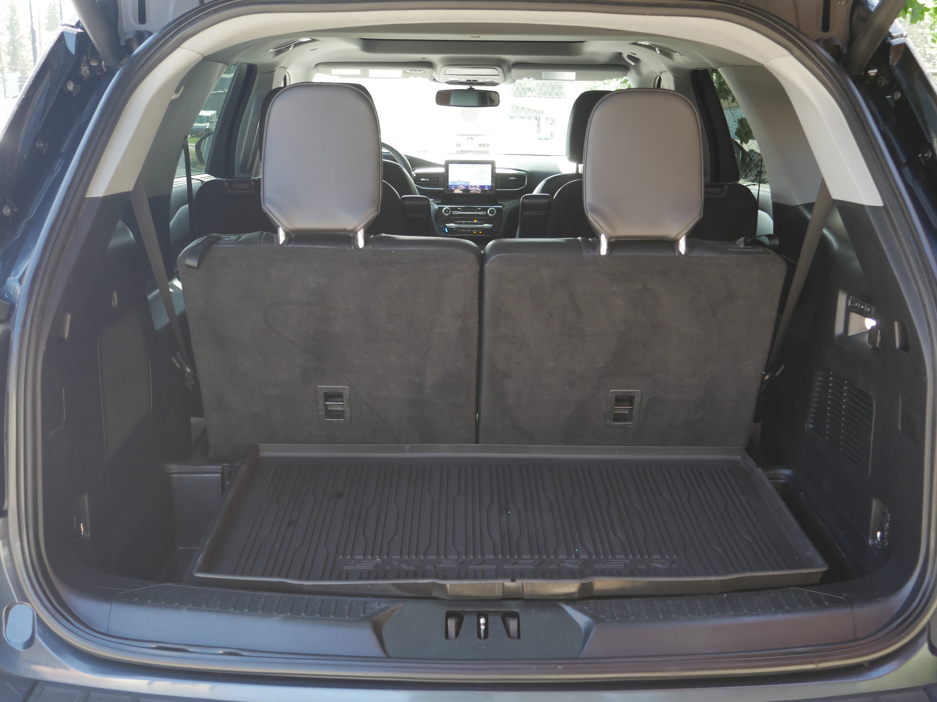 Certified 2022 Ford Explorer Limited AWD/4WD image 23