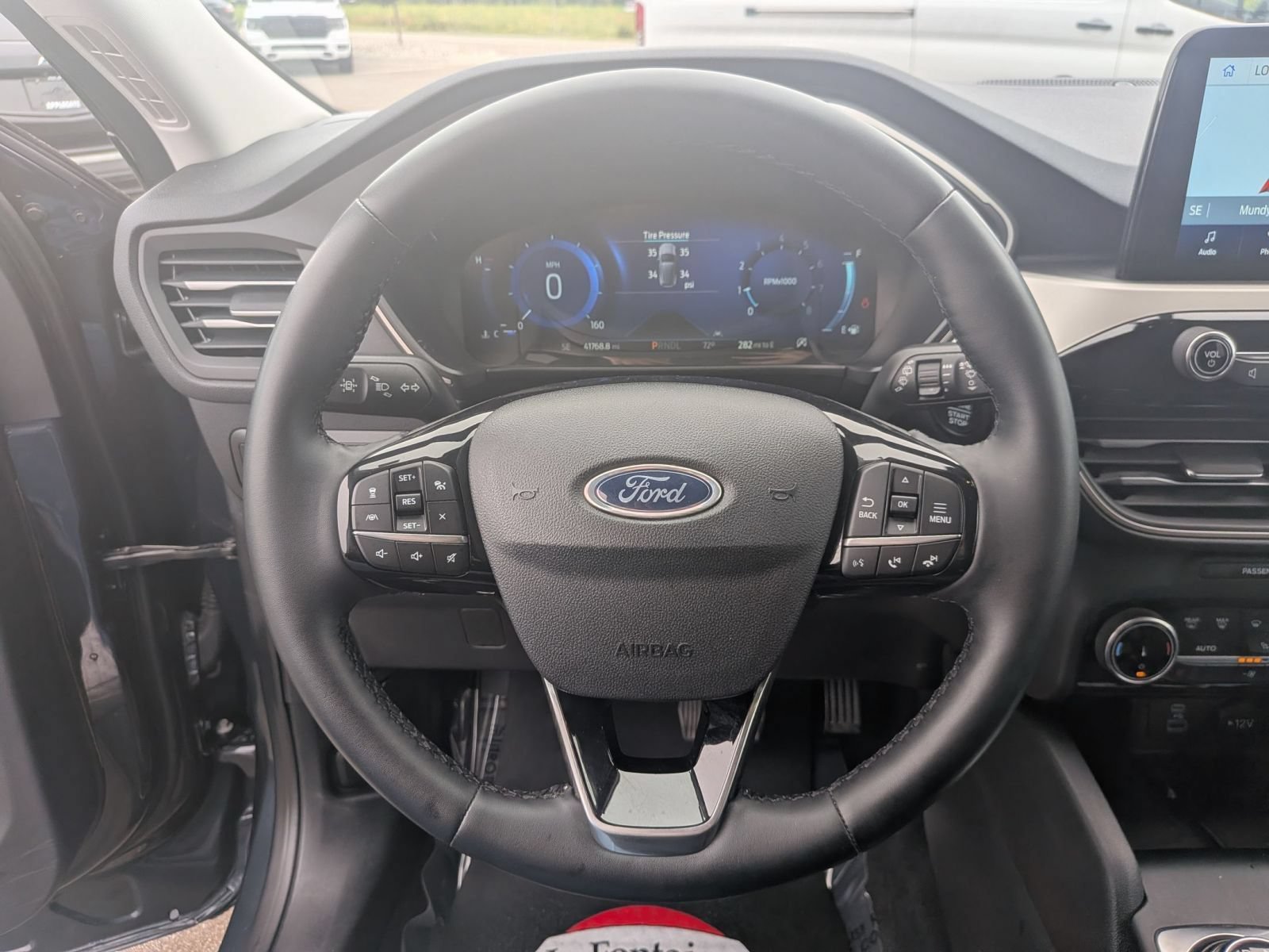 Certified 2022 Ford Escape SEL w/ Technology Package AWD/4WD image 18