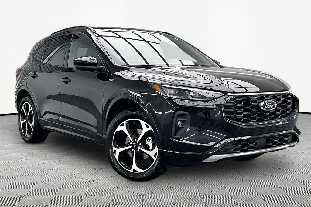 Certified 2025 Ford Escape ST-Line Elite AWD/4WD image 12