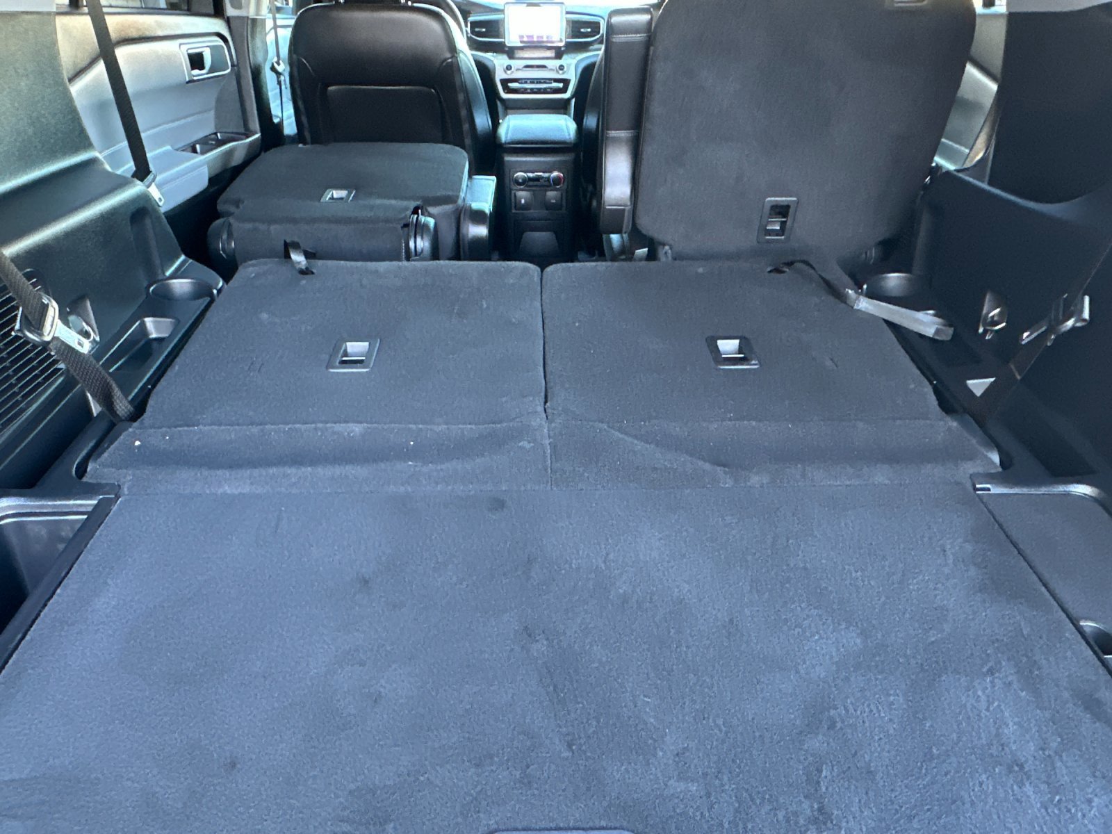 Certified 2022 Ford Explorer XLT w/ Equipment Group 202A image 17