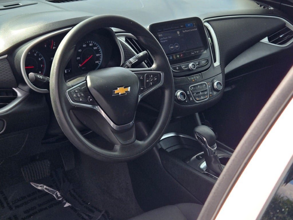 Used 2024 Chevrolet Malibu LT FWD image 21