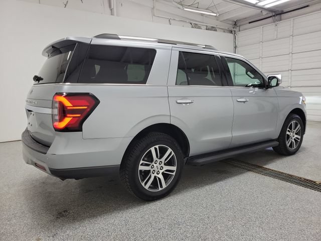 Certified 2024 Ford Expedition Limited AWD/4WD image 3