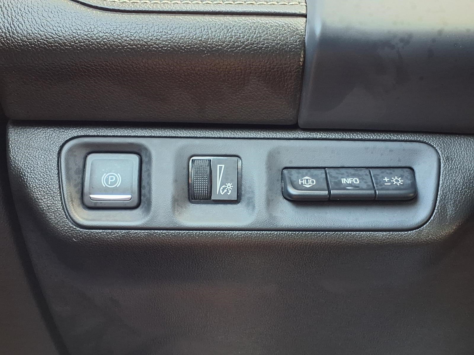 Used 2023 GMC Acadia SLT w/ Elevation Edition FWD image 26