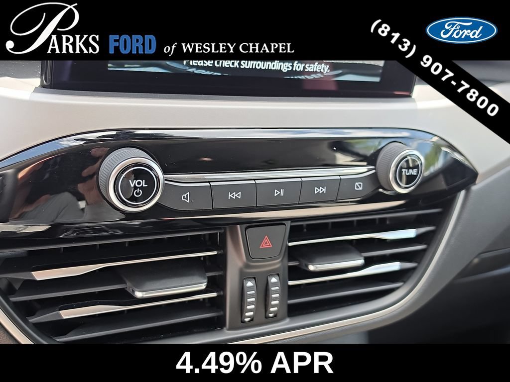 Certified 2022 Ford Escape SE w/ SE Sport Appearance Package FWD image 24