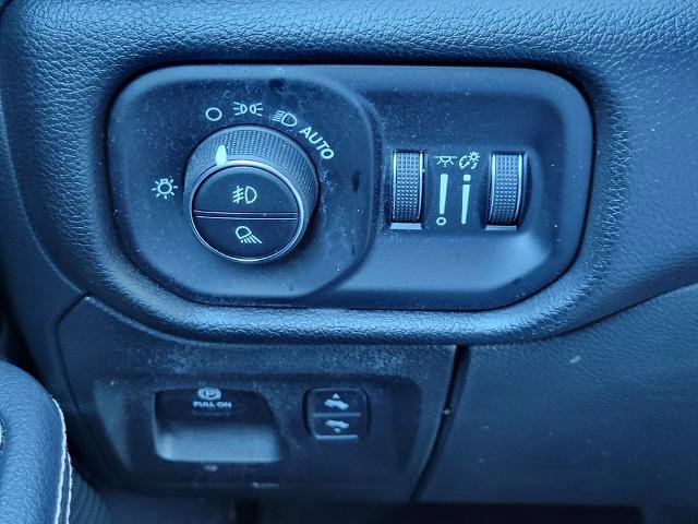 Used 2023 RAM 1500 Laramie image 24