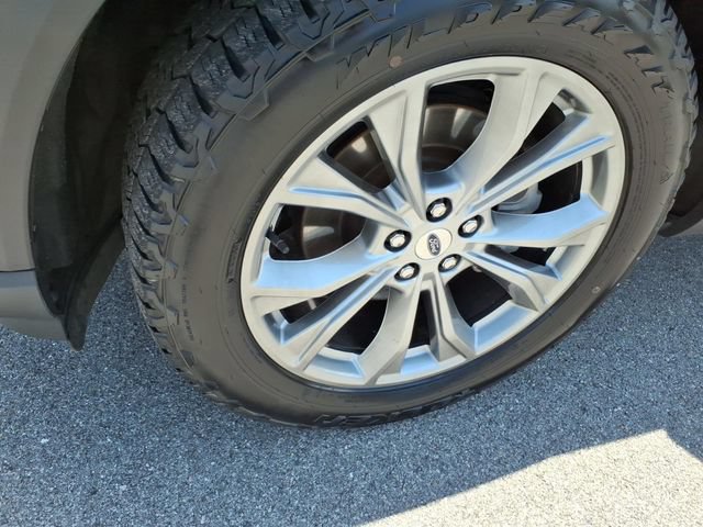 Certified 2023 Ford Explorer XLT w/ Equipment Group 202A AWD/4WD image 20