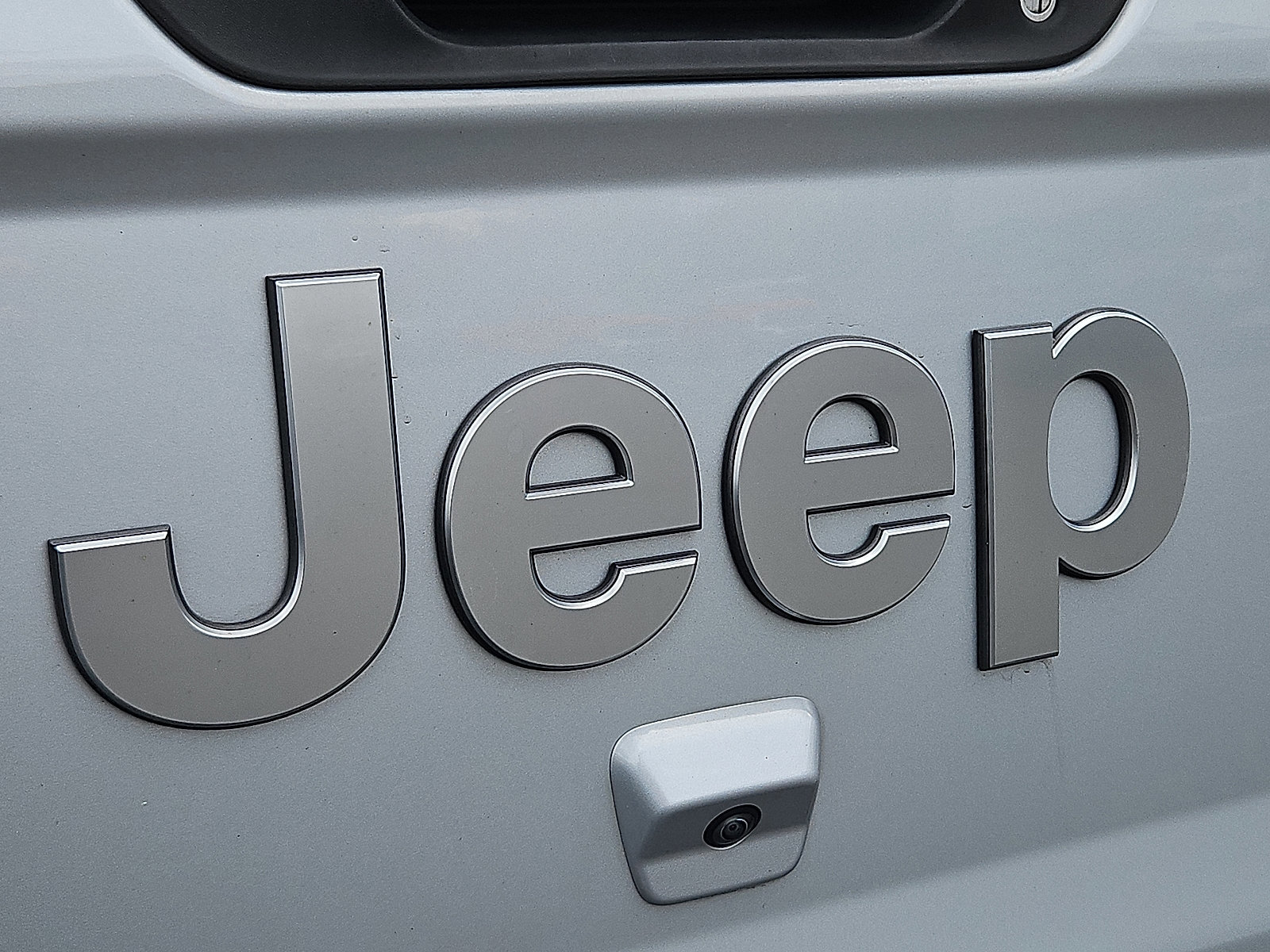 Used 2022 Jeep Gladiator Overland w/ Popular Equipment Package image 29